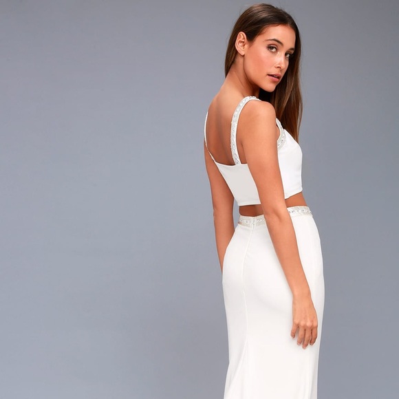 ONE LEFT LULUS WHITE BEADED MAXI 2 PIECE DRESS💃🏿 - Picture 3 of 8